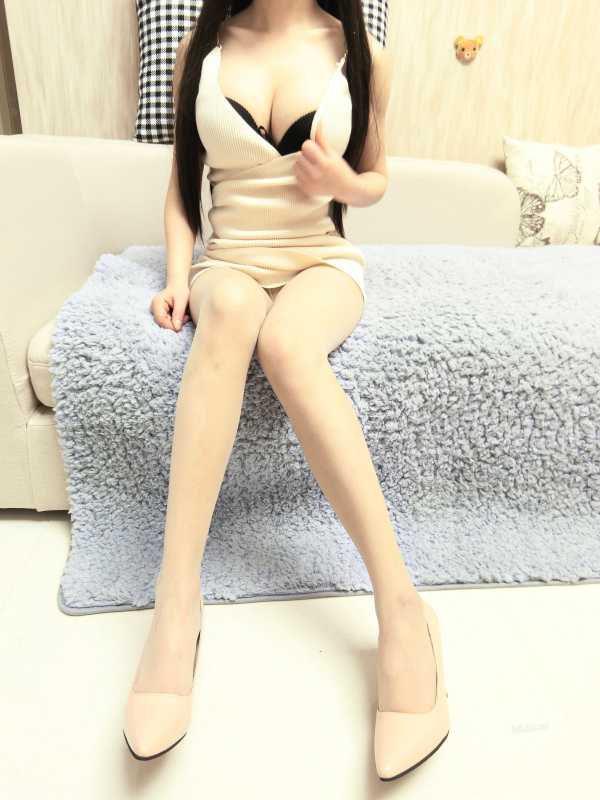 麻酥酥哟 白丝高跟 [22P+3V/666M]