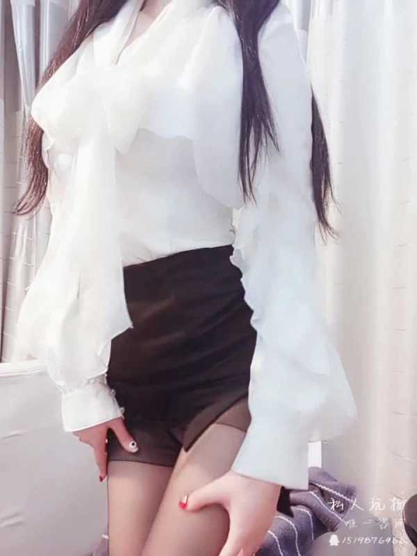 私人玩物 18.08.22 OL小秘书 [4V/300M]