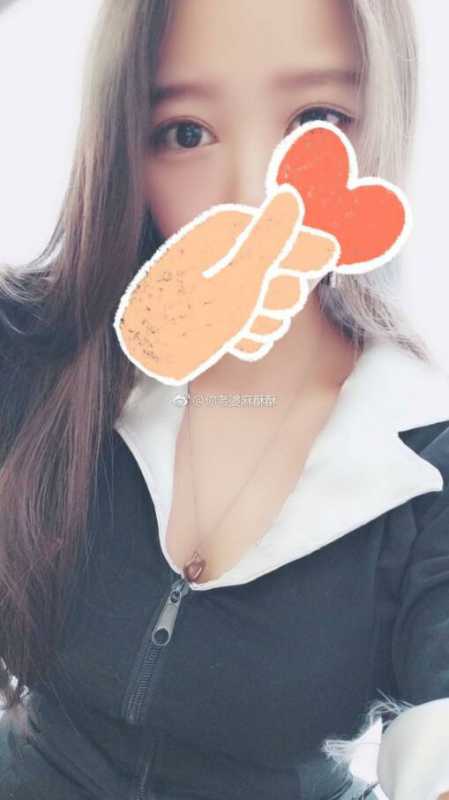 麻酥酥哟 露脸 [4P+1V/600M]