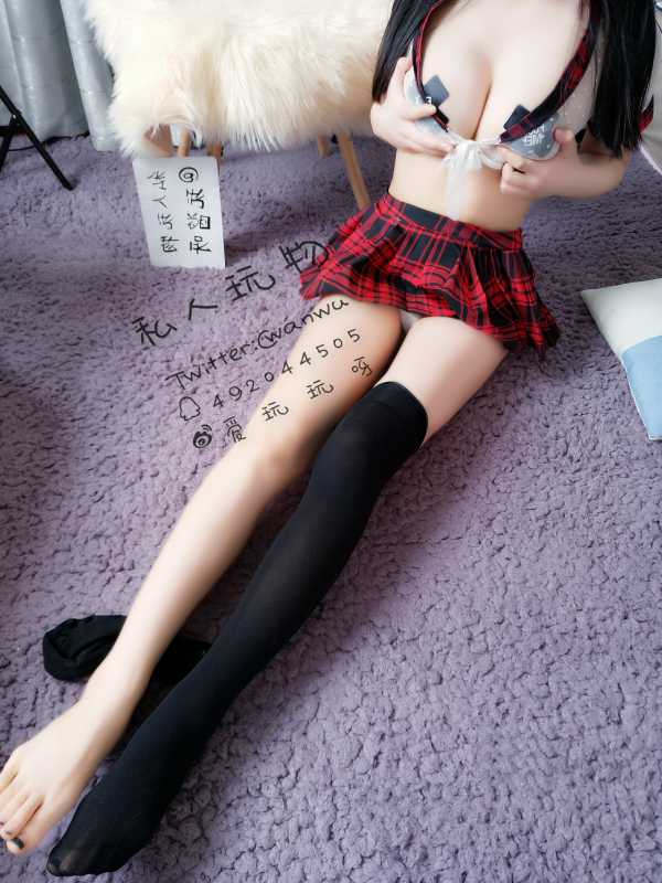 私人玩物 透视格子裙 [54P+1V/1.43G]