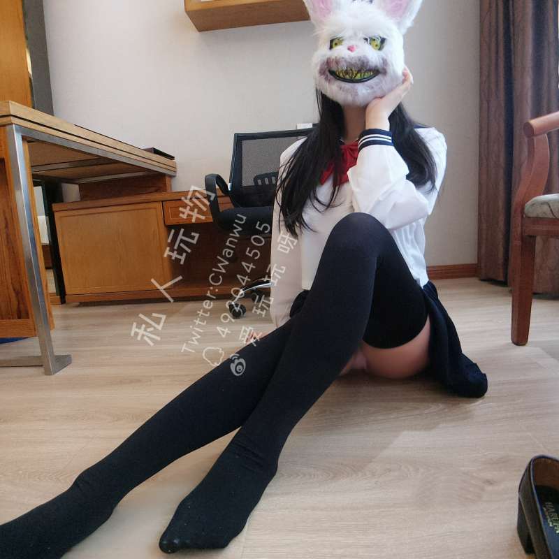 私人玩物 20.01.26作品恶魔兔兔Jk学生制服 [37P+3V/972M]