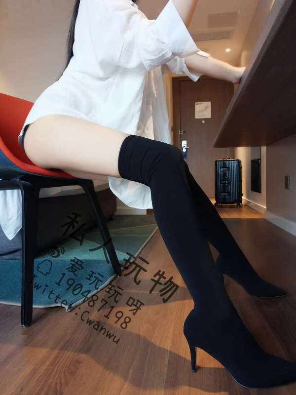 私人玩物 独自出差 [39P+4V/934M]