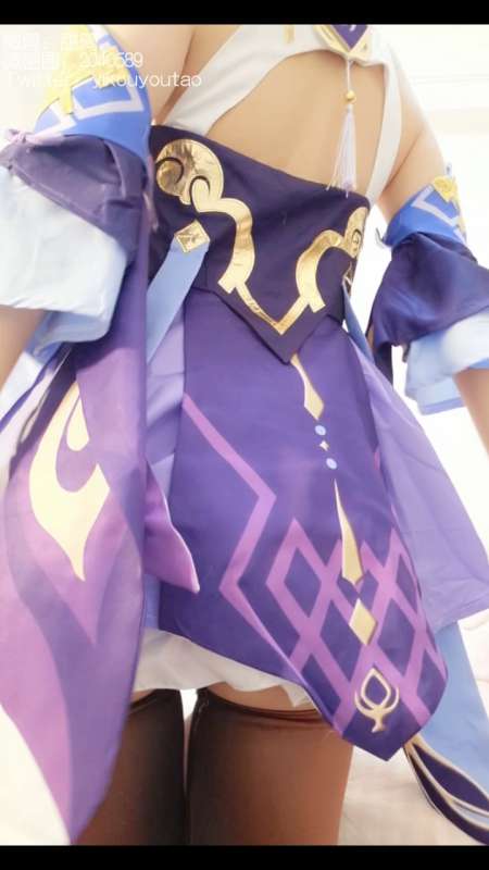 萌白酱 (一口幼桃) COS刻晴 [1V/1.34G]