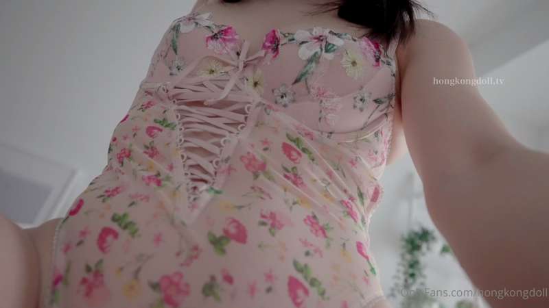 HongKongDoll(玩偶姐姐) 情欲小碎花 [5P+4V/1.23G]