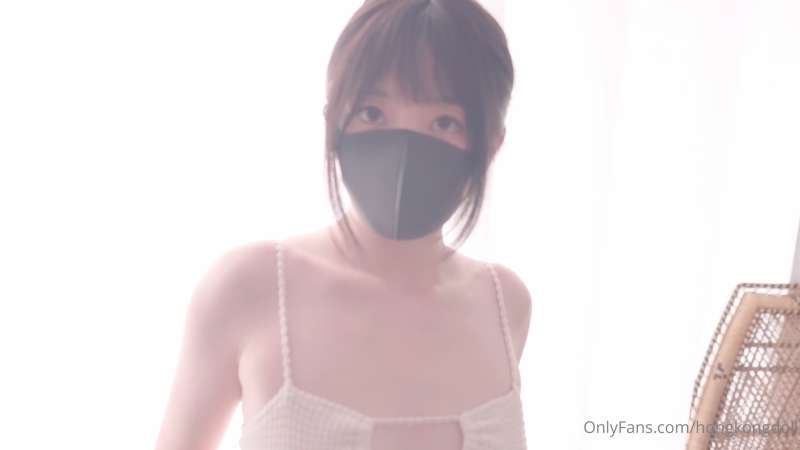 HongKongDoll(玩偶姐姐) 231118私信+假日瑜伽 [2V/1.75G]