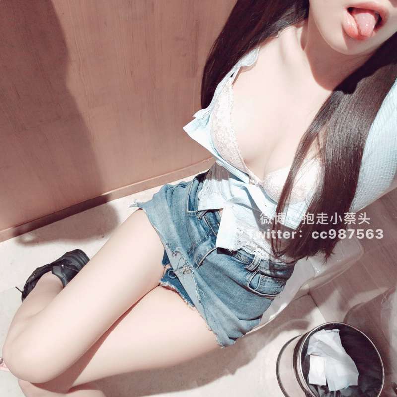 小蔡头喵喵喵 厕所play [13P+1V/1.3G]