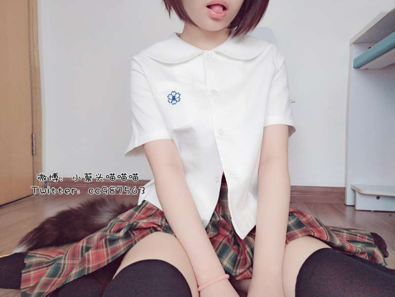 小蔡头喵喵喵 小学妹 [47P+1V/793M]