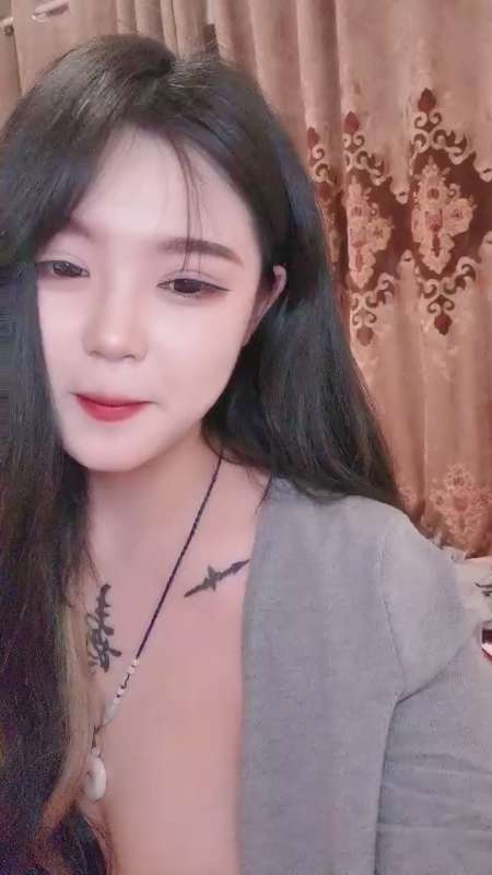 纹身漂亮妹子 陪小月看烟花 [1V/1.23G]