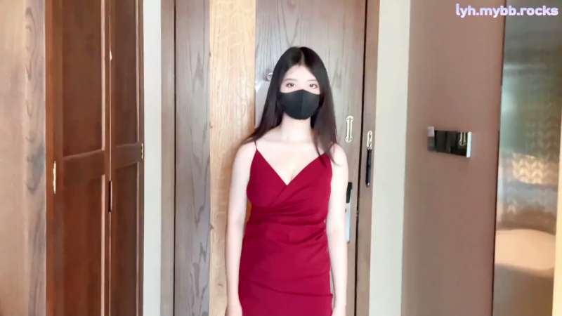 狐不妖 性感黑丝大长腿小高跟 [1V/607M]