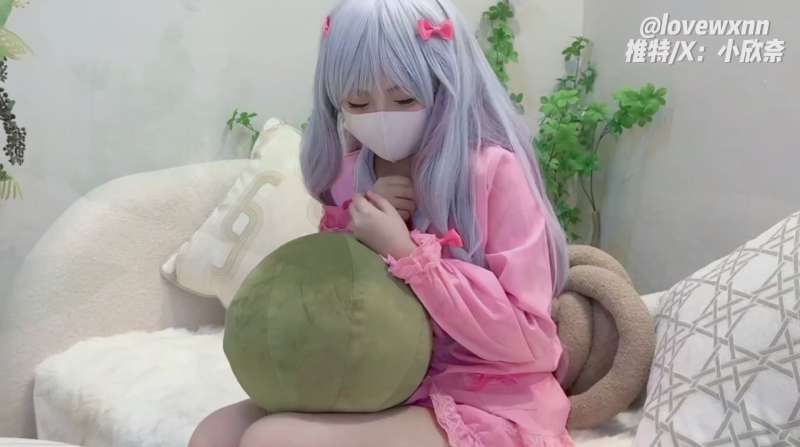 粉嫩网红小欣奈和泉纱雾 [2V/736M]