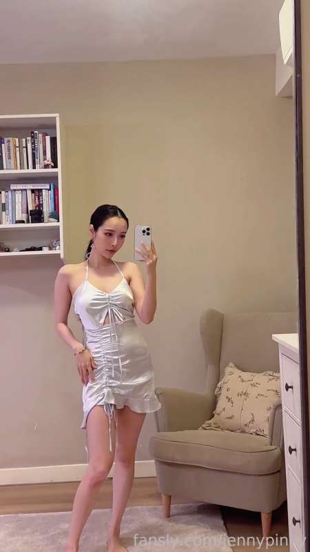 jennypinky孙禾 fansly合集 [32P+19V2.68G]