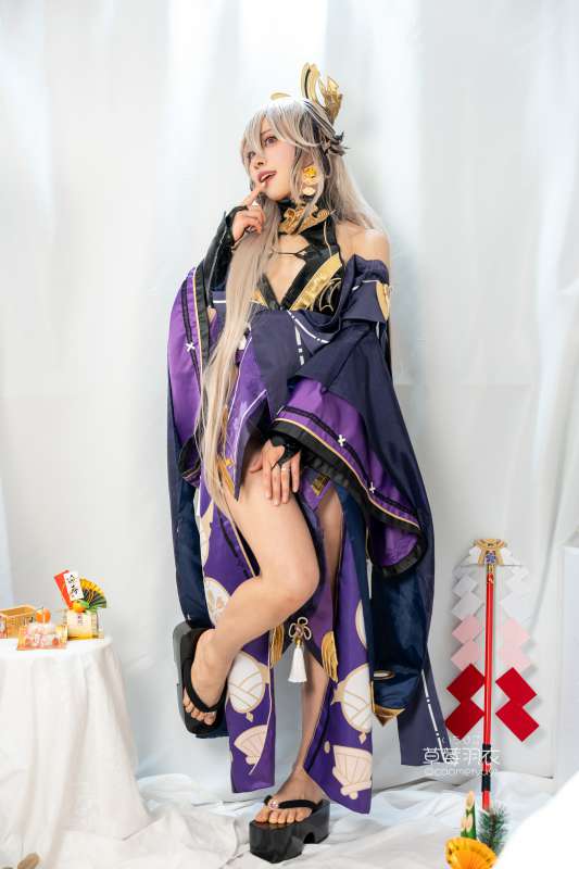 草莓羽衣作品合集 [570P+27V/20.6G]