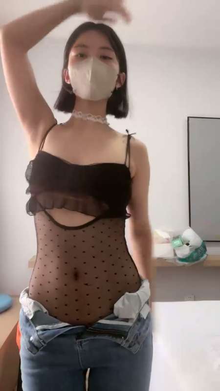 短发御姐兔子追乌龟直播合集 [11V/2.67G]