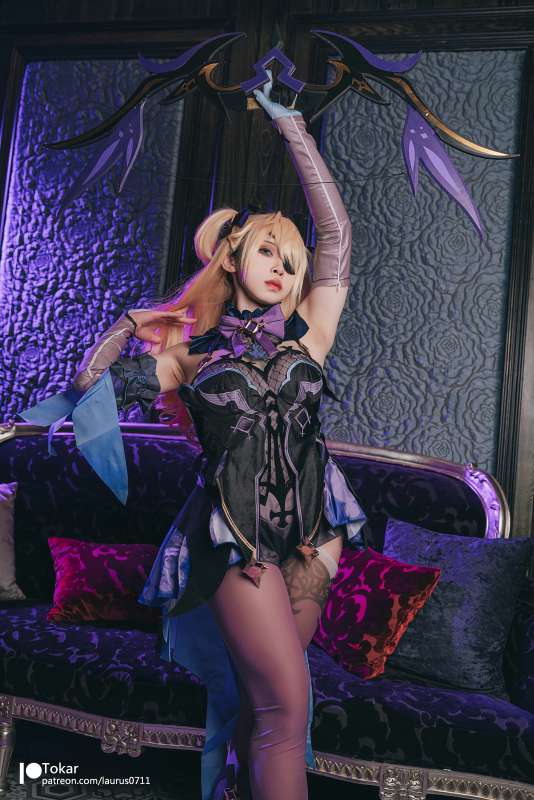 御姐气质coser浵卡Tokar四套新作合集 [42P+4V/2.41G]