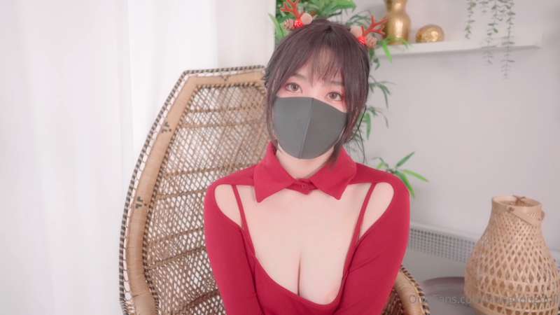 女神玩偶姐姐HongKongDoll近期新作合集 [3V/1.41G]