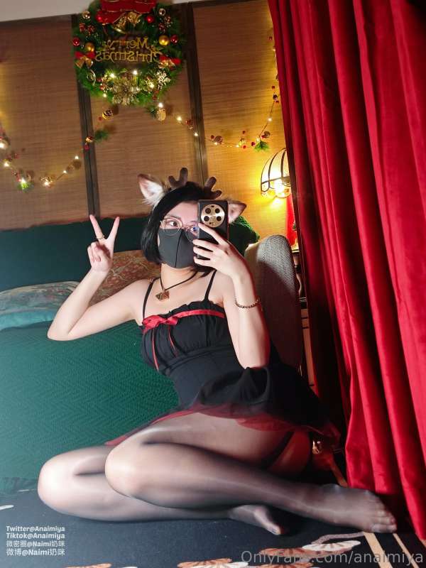 Naimi奶咪(奶味小咪)年末定制与圣诞企划 [51P+9V/884M]