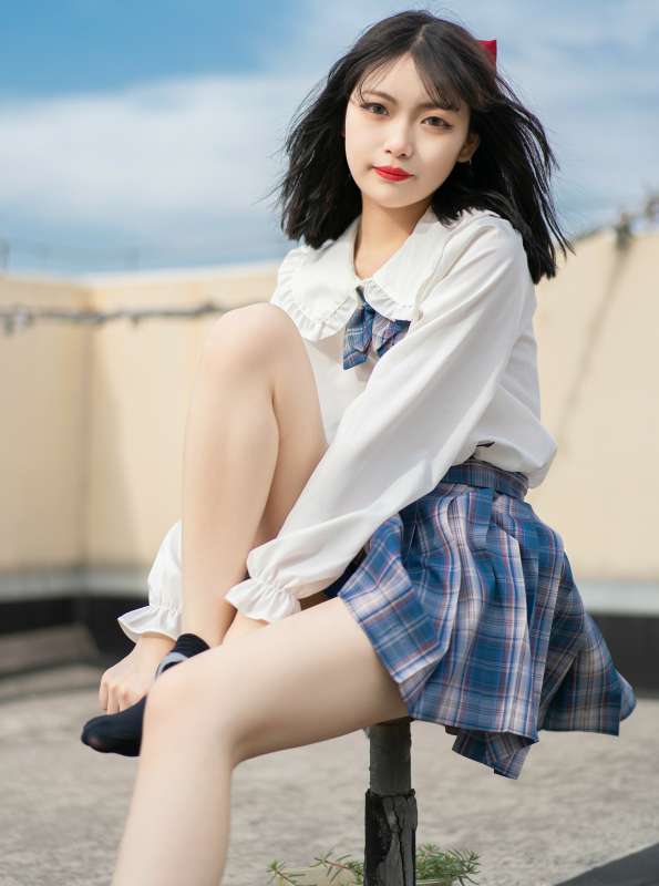 丝足系coser梨瑾瑾写真作品十八套合集 [499P/1.72G]