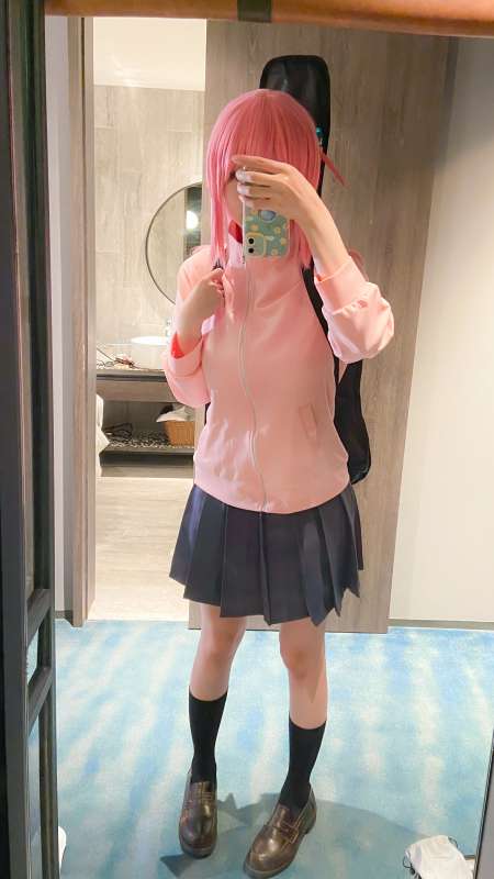 老牌网红Arty亚缇23年作品四部合集 [190P/742M]