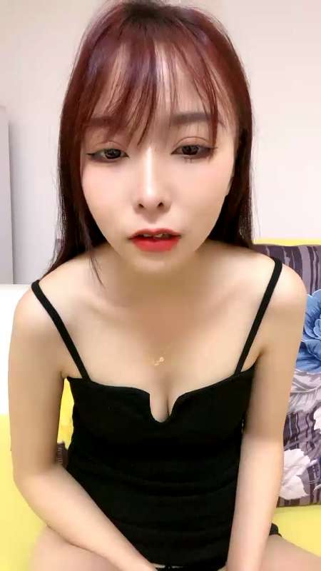 妖娆御姐天上掉了个林妹妹直播合集 [4V/2.29G]