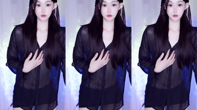 高颜值舞姬草莓定制舞蹈 [3V/1.21G]