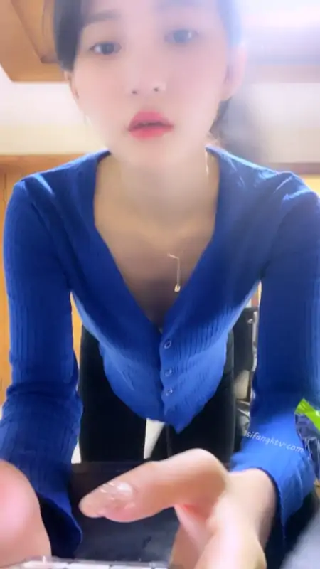 街舞舞姬小石头醉酒舞蹈 [8V/1.24G]