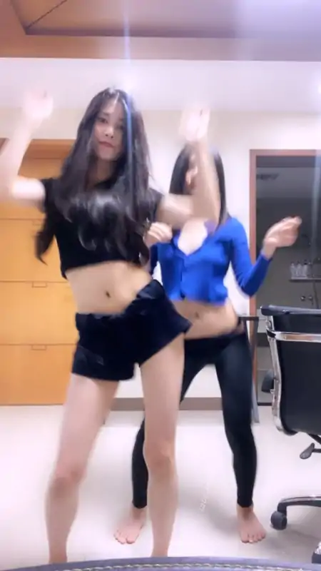 街舞舞姬小石头醉酒舞蹈 [8V/1.24G]