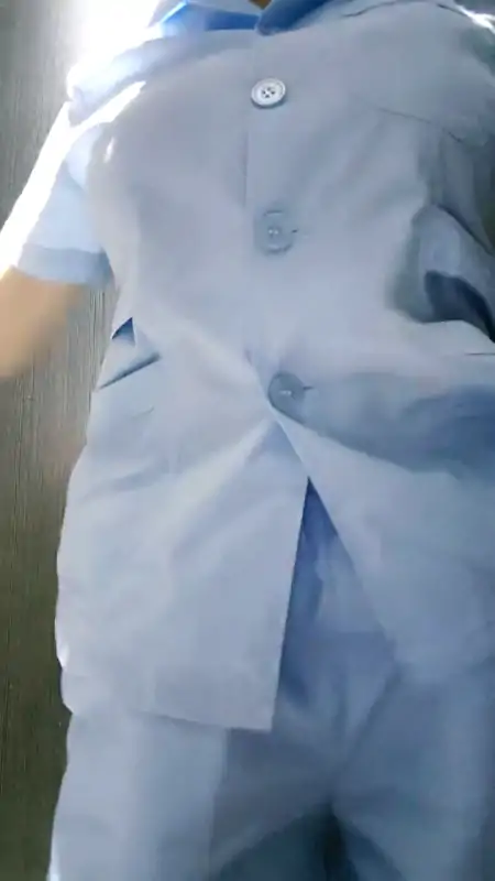 高颜值巨胸温柔小护士岗位上的直播 [4V/2.71G]