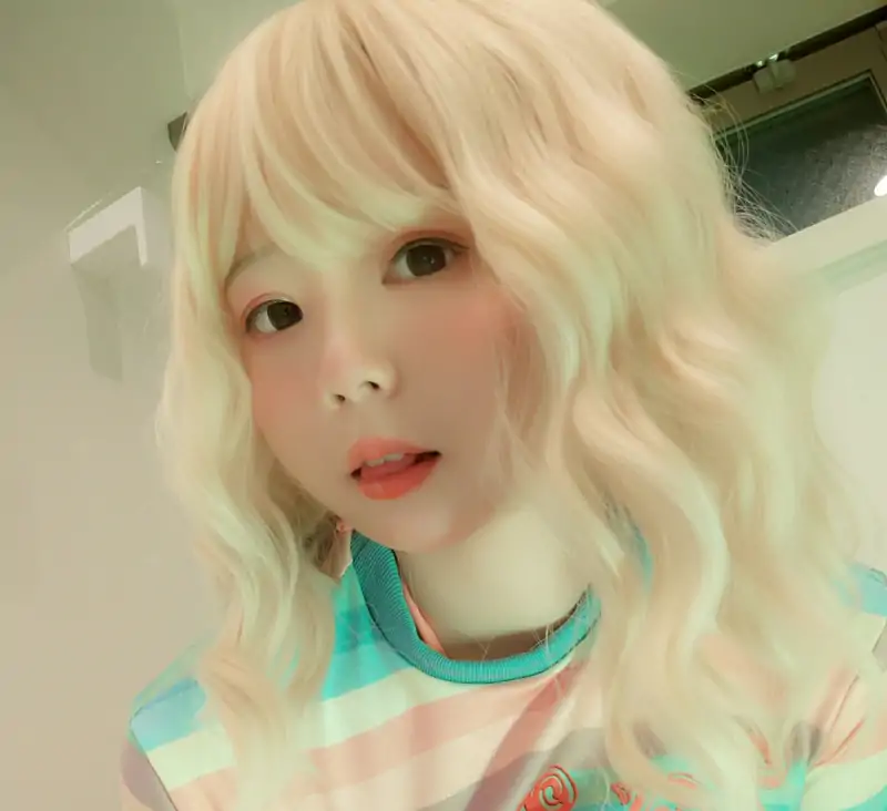 肉肉nikumikyo糖果女孩 [40P+1V/225M]