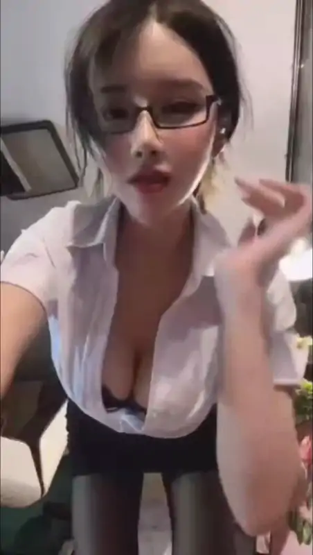 CC极品主播小恩雅定制剧情合集 [56V/4.83G]