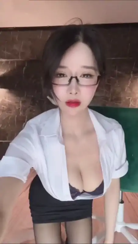 CC极品主播小恩雅定制剧情合集 [56V/4.83G]