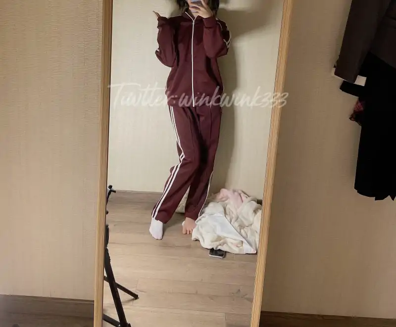 推特小姐姐wink是可爱的wink红色运动服 [42P+1V/332M]