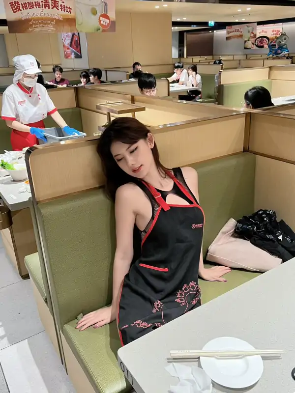 人气模特阿朱五月泰国旅拍微密圈新作合集 [36P+3V/127M]