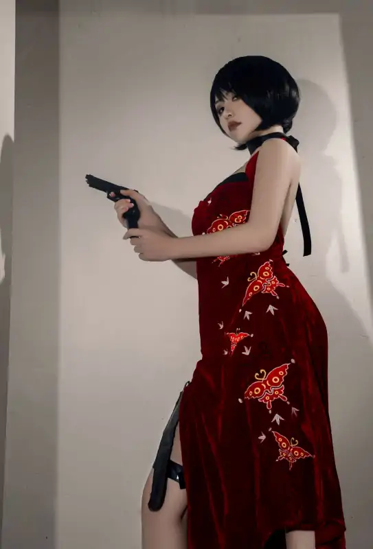 爆机少女喵小吉新作生化危机艾达王 [81P+1V/173M]