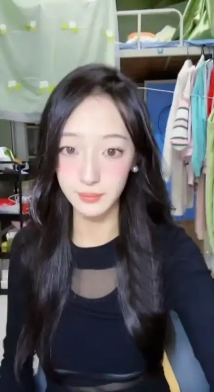 灌汤饱饱 合集下载 [10P+51V/1.80GB]