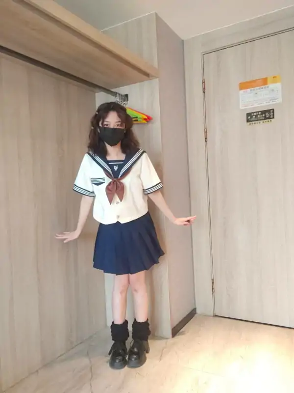 反差少女妮诺 合集下载 [685P+121V/1.26G]