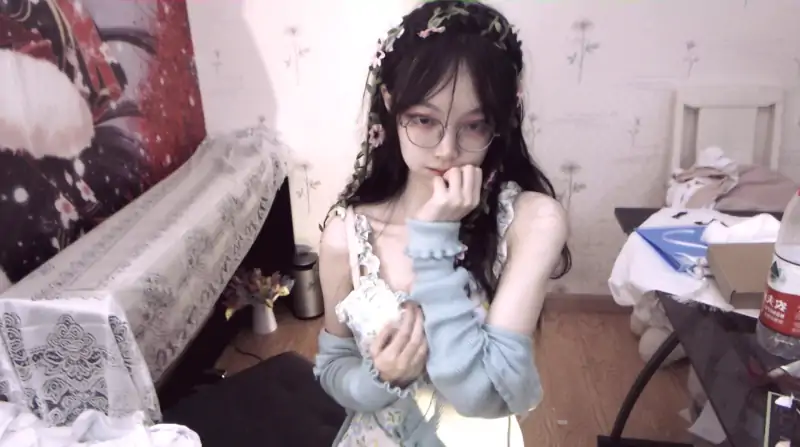 清月已经不困了 合集下载 [146P+149V/4.56G]