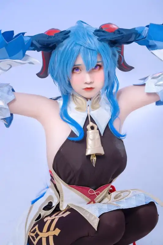 Hiino雪月(hiino_cosplay) 5套合集下载 [104P/321.99MB]