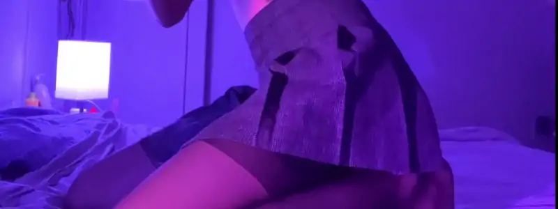 极品白虎网红不是丸子定制新作 [3V/834M]