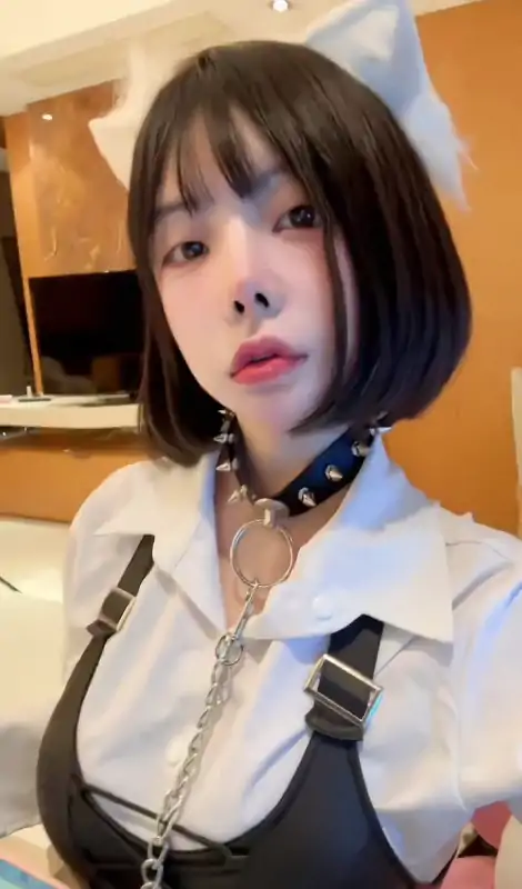 向碌肉丸 合集下载 [1P+19V/185.40MB]