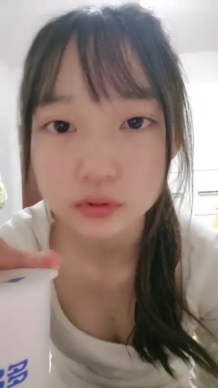 你的小学妹(喝醉蜗牛)(你的学妹) 合集下载 [19V/29.8G]