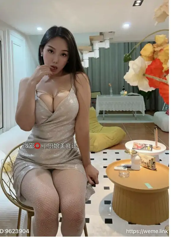 百万粉网红小厨娘美食记微密圈诱惑私拍作品合集 [26P+3V/618M]