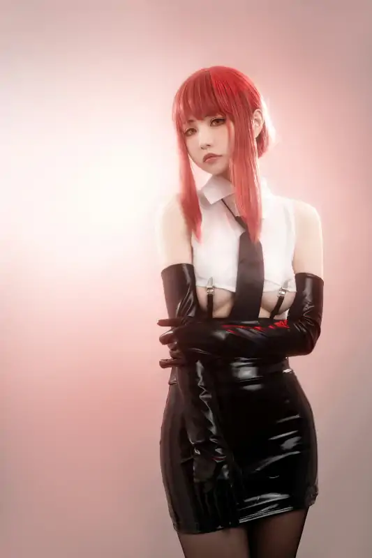 爆机少女喵小吉新作NIKKE爱丽丝玛奇玛花间集三套合集 [251P+6V/2.46G]