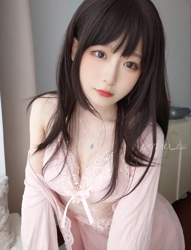 网红迷之呆梨(发条少女)Fantia三月作品 [174P+4V/305M]