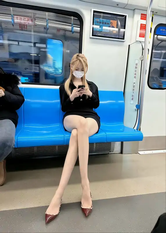 极品颜值巨胸尤物脸红dearie多平台视图作品合集 [1468P+47V/2.43G]