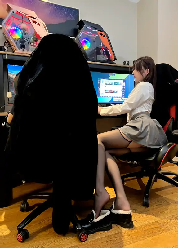 人气模特阿朱23年微密圈加私人定制加秀人网写真视图新作合集 [511P+16V/3G]