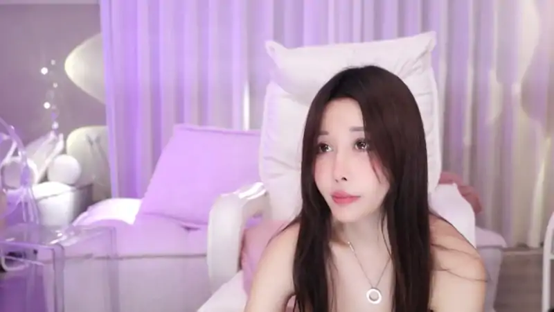 S站高颜值极品主播Peeggyfun强震抖胸舞第二期 [4V/2.78G]