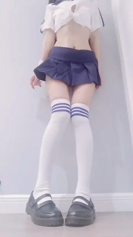 网红cuteli(TeFe858)尺度作品新作合集 [12V/2.34G]