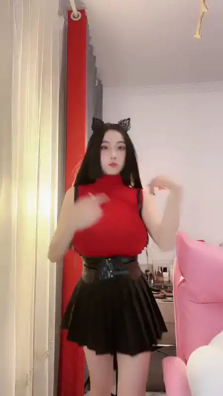 D音极品爆胸网红咩咩性感热舞合集 [25V/1.16G]