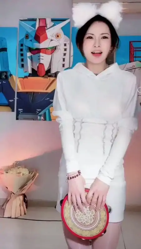 D音主播一只霸王兽土豪双视角作品合集 [23V/1.39G]