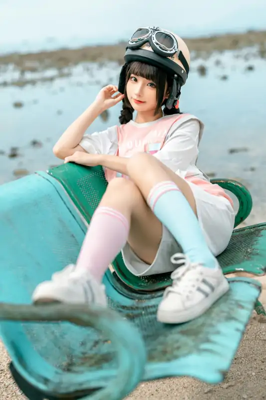 高质量coser蠢沫沫新作海风与小电车 [139P/1.03G]